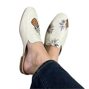 Alepel Pineapple Printed White Mules Size 8